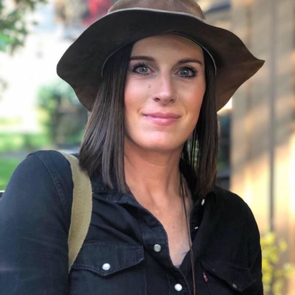 Meet your Posher, Krista - Picture 1 of 1